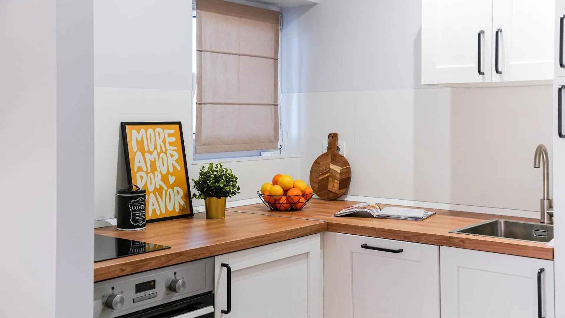 Apartment Andreea - Cozy Studio Near Piata Obor Market Bucharest Romania