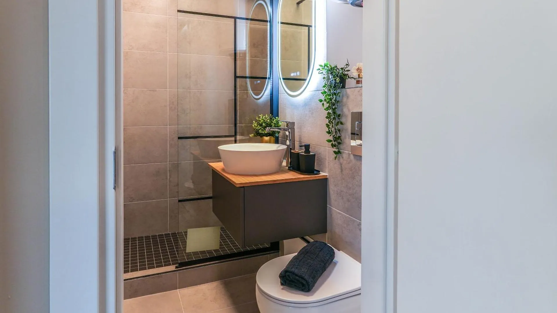 Apartment Andreea - Cozy Studio Near Piata Obor Market Bucharest
